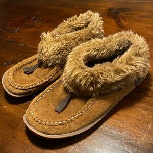 WOOLRICH TAN MOCCASINS SLIPPERS✨